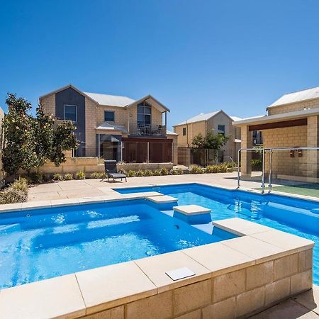 Serenity On The Terrace Aparthotel Mandurah Exterior photo