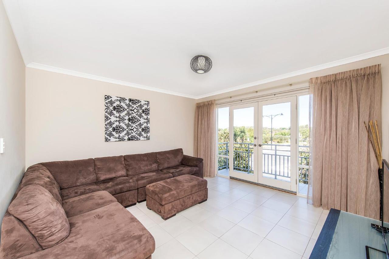 Serenity On The Terrace Mandurah Exterior photo