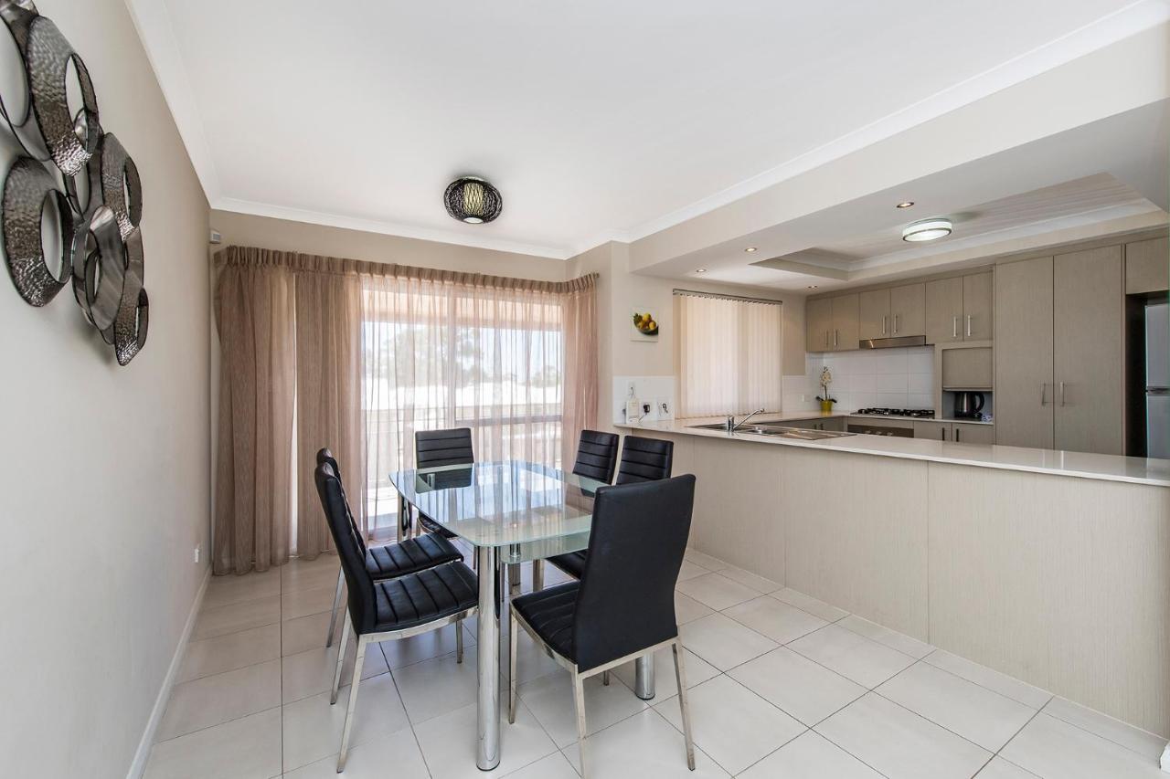 Serenity On The Terrace Mandurah Exterior photo