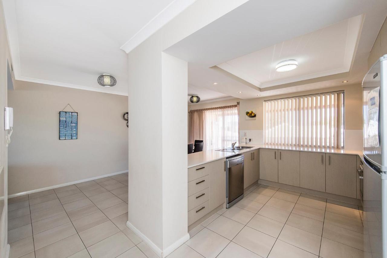 Serenity On The Terrace Mandurah Exterior photo