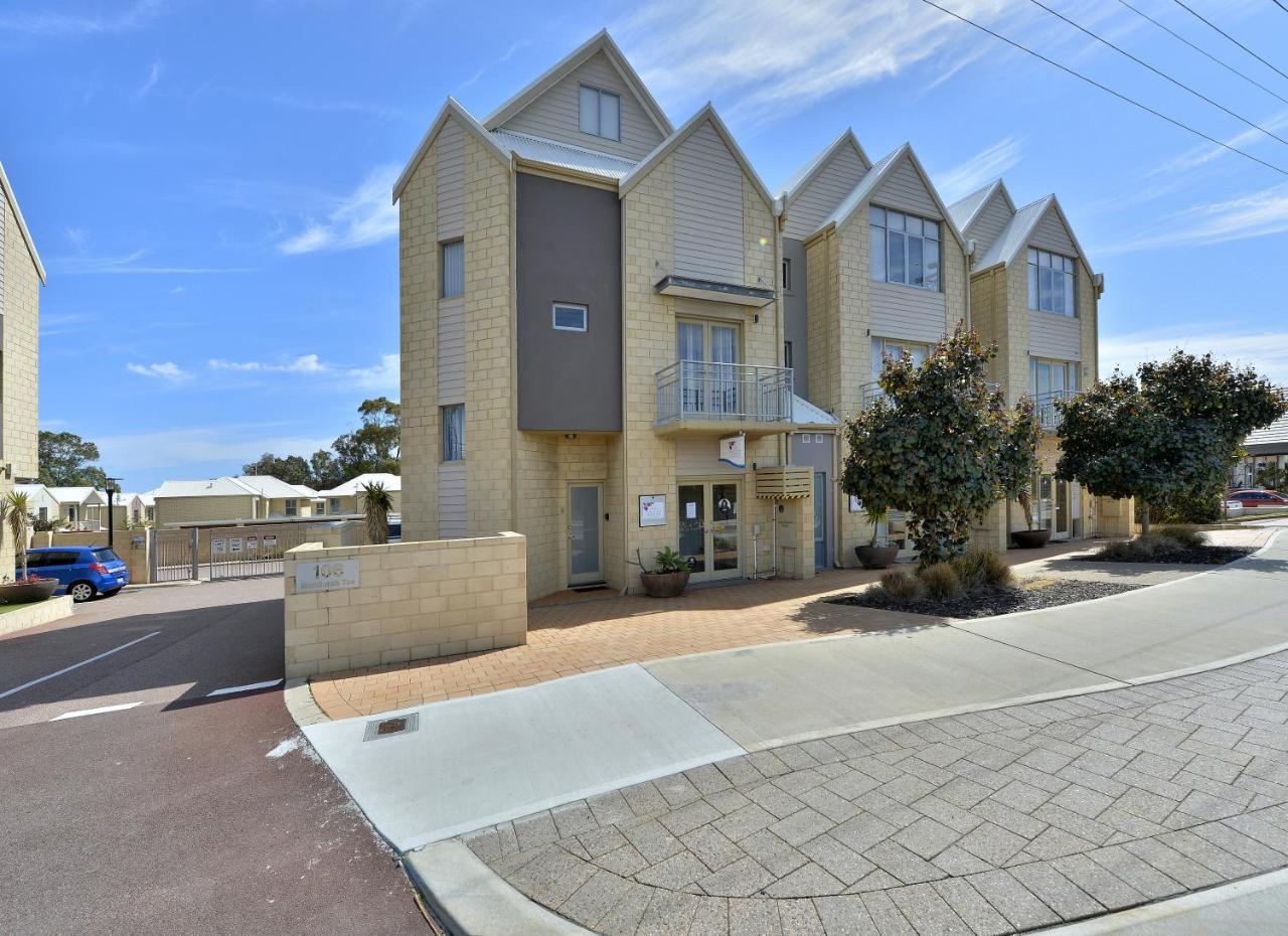 Serenity On The Terrace Aparthotel Mandurah Exterior photo