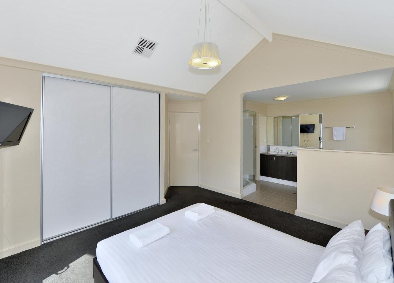 Serenity On The Terrace Aparthotel Mandurah Exterior photo