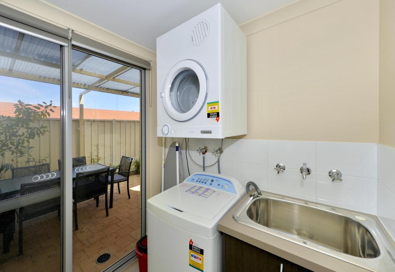 Serenity On The Terrace Mandurah Exterior photo
