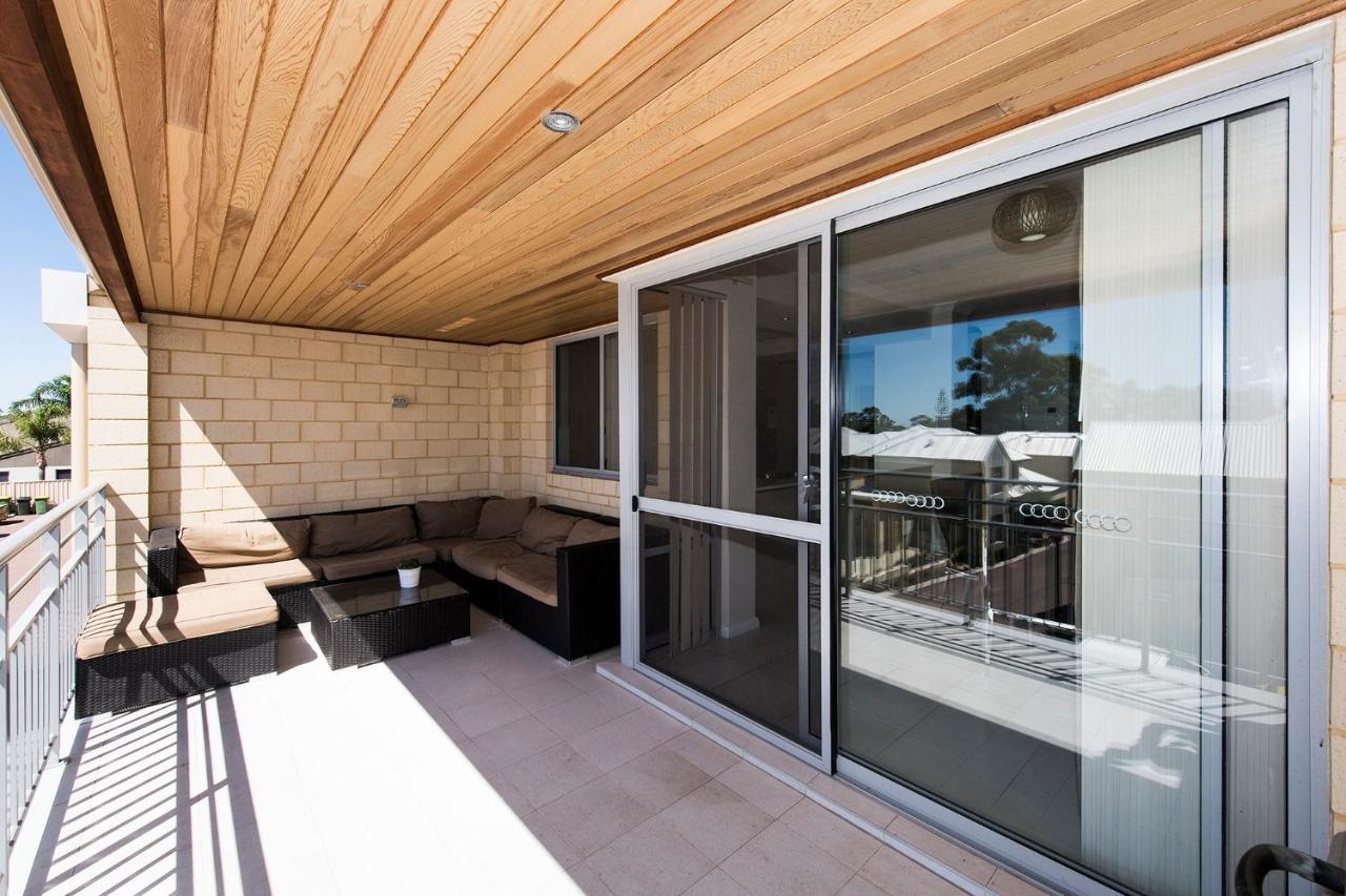 Serenity On The Terrace Aparthotel Mandurah Exterior photo