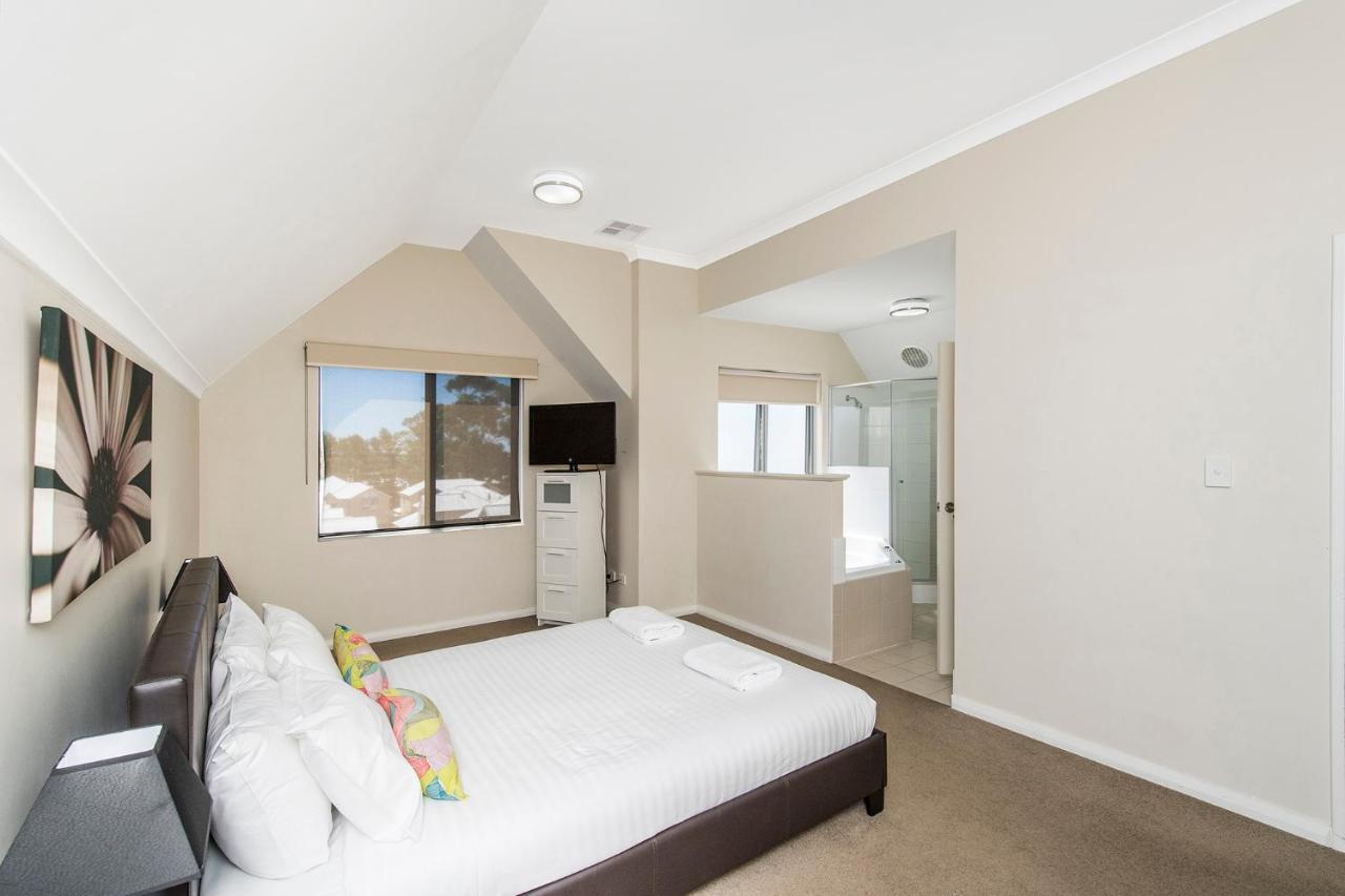 Serenity On The Terrace Mandurah Exterior photo